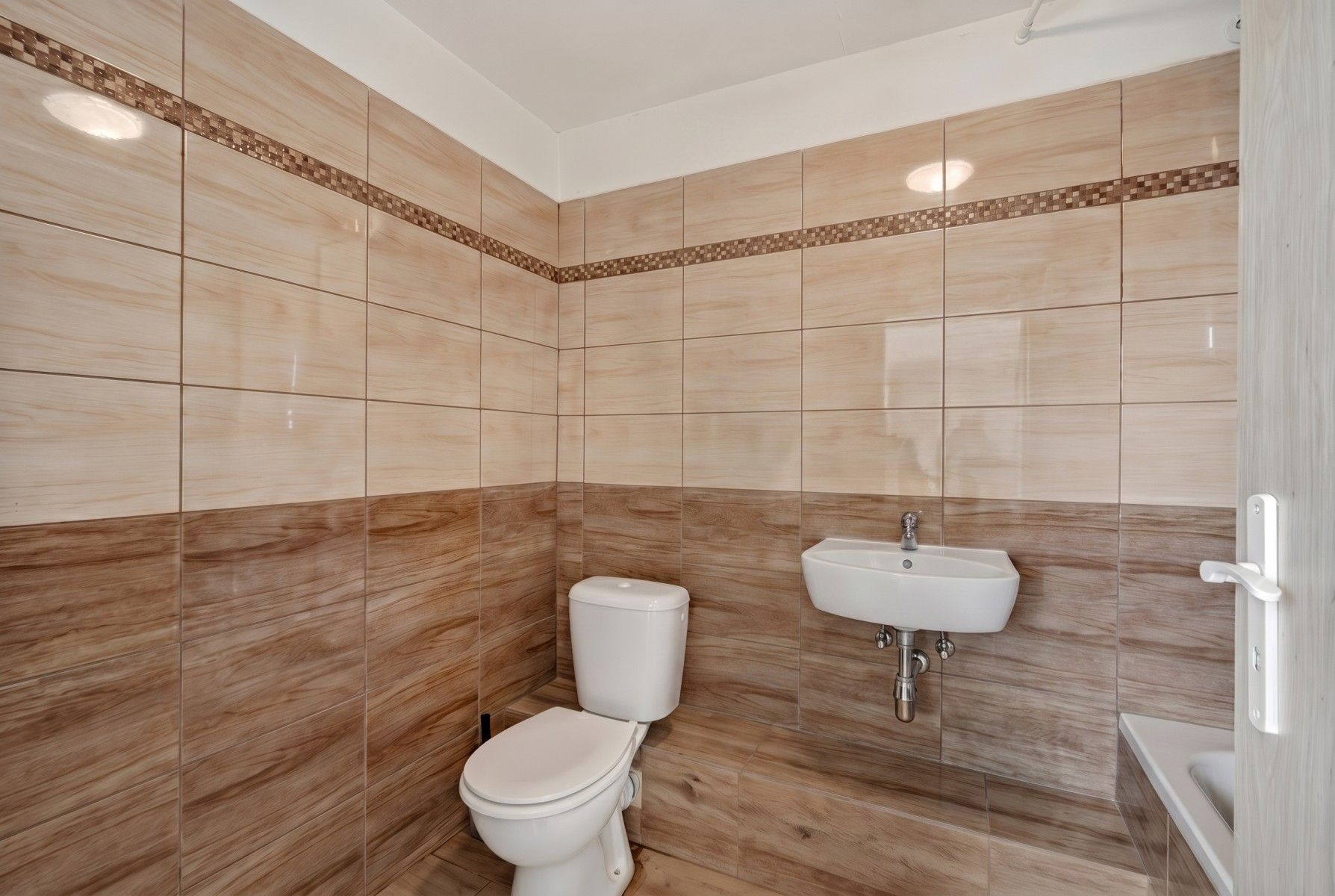 Prodej komerčního prostoru 328 m² - foto 19