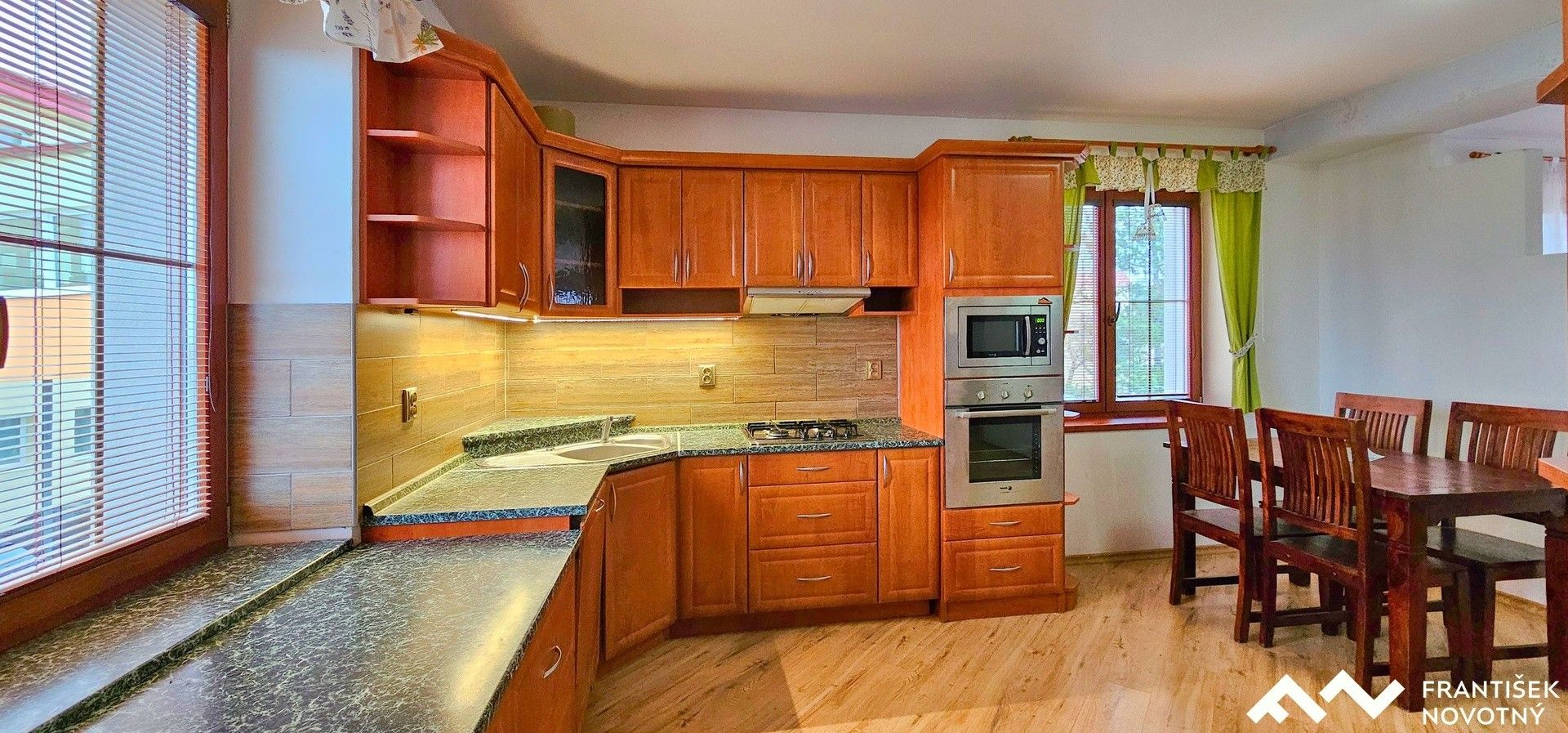 Prodej bytu 4+kk 135 m² - foto 6