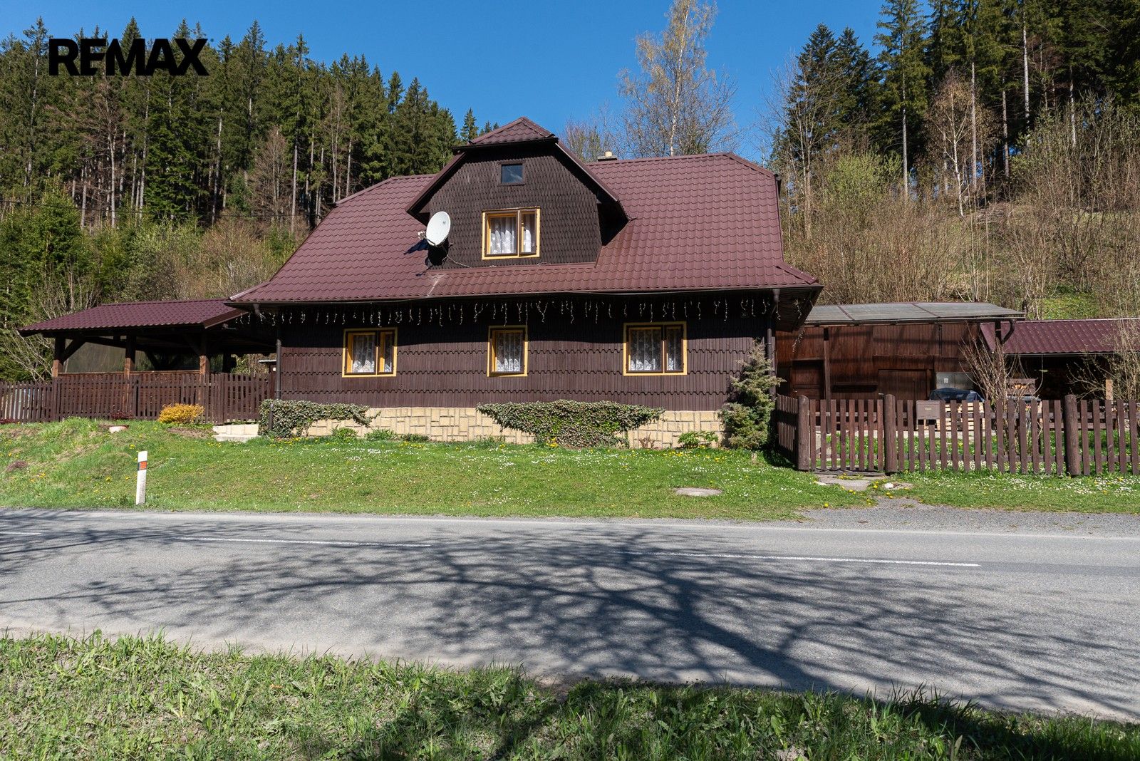 Prodej domu 220 m² - foto 1