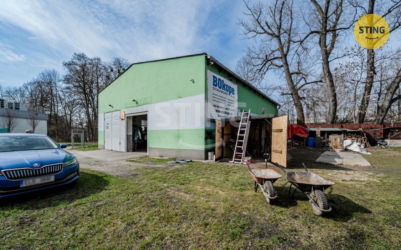 Prodej komerčního prostoru 196 m² - foto 3