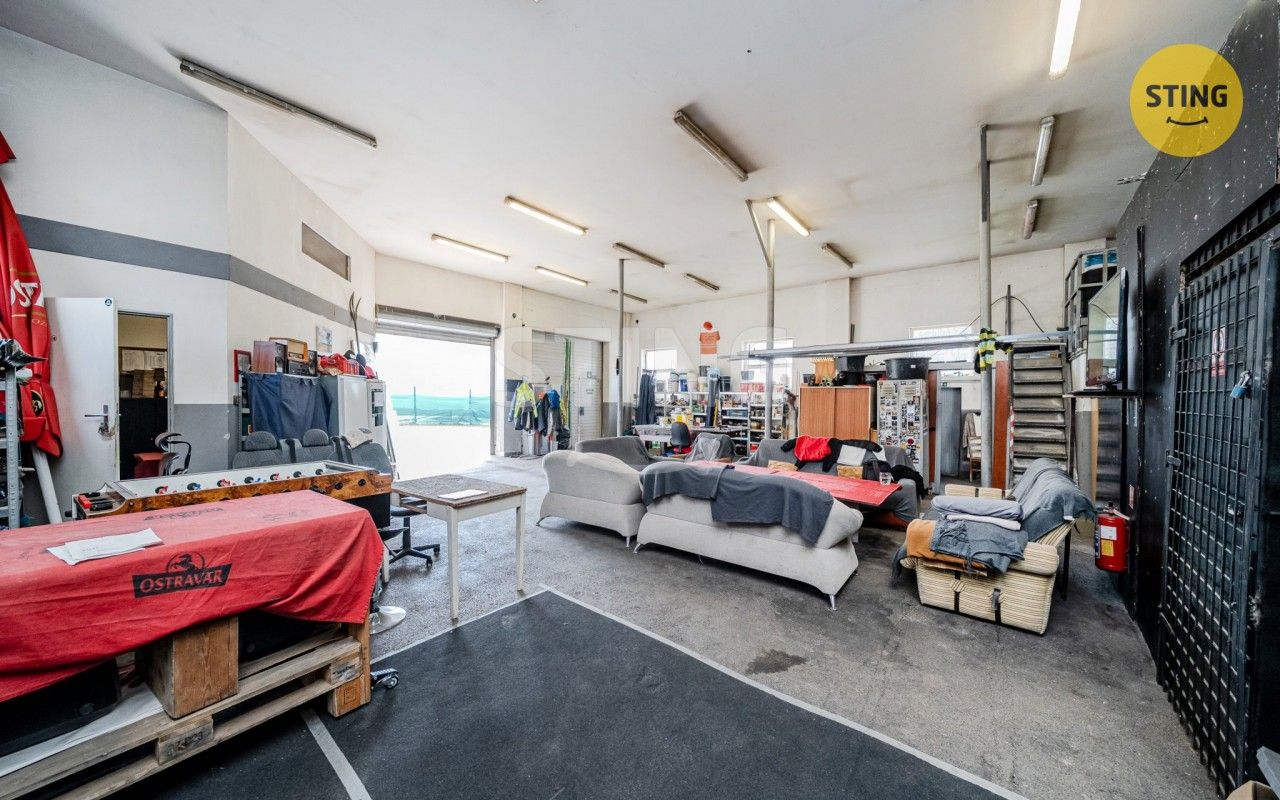 Prodej komerčního prostoru 196 m² - foto 14