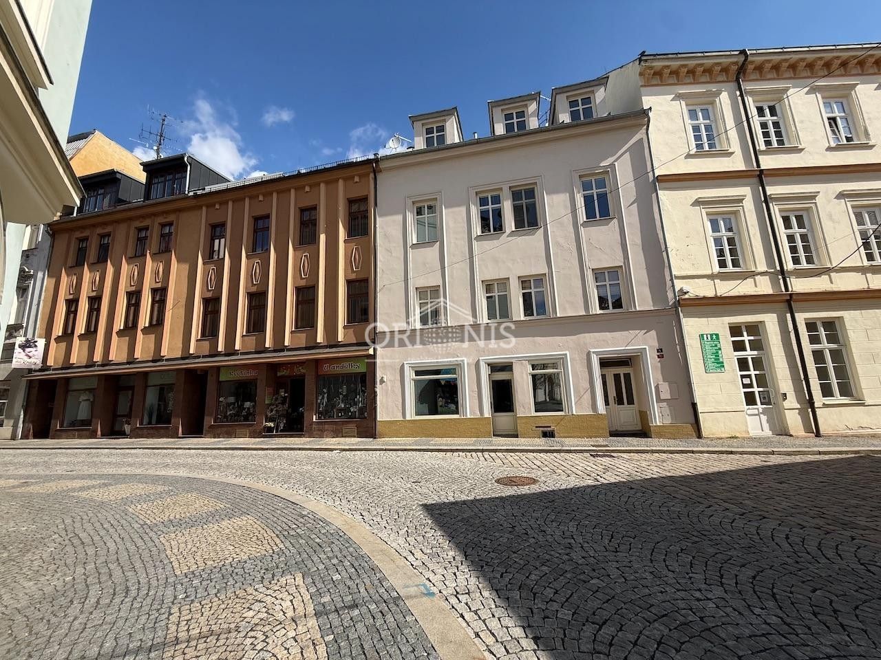 Pronájem komerčního prostoru 61 m² - foto 1