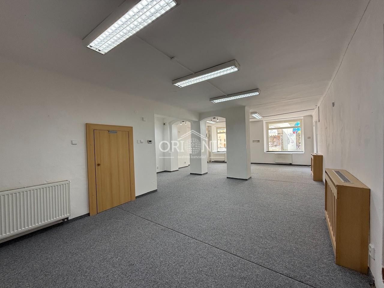 Pronájem komerčního prostoru 61 m² - foto 3