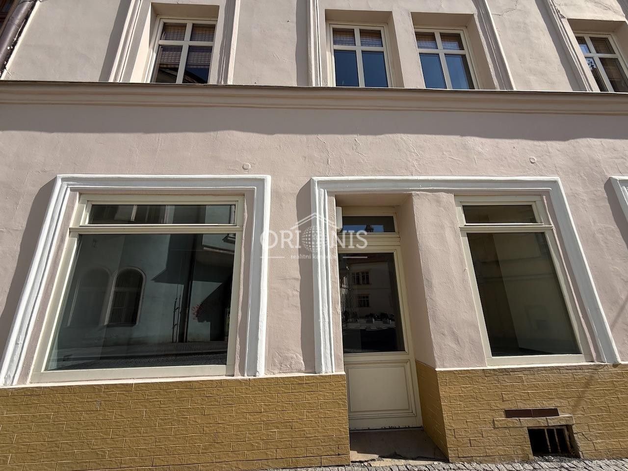 Pronájem komerčního prostoru 61 m² - foto 15