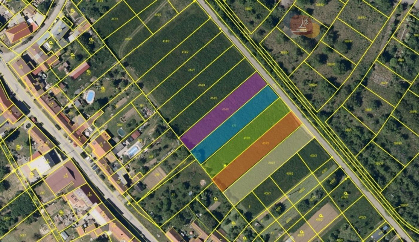 Prodej pozemku 4528 m² - foto 4