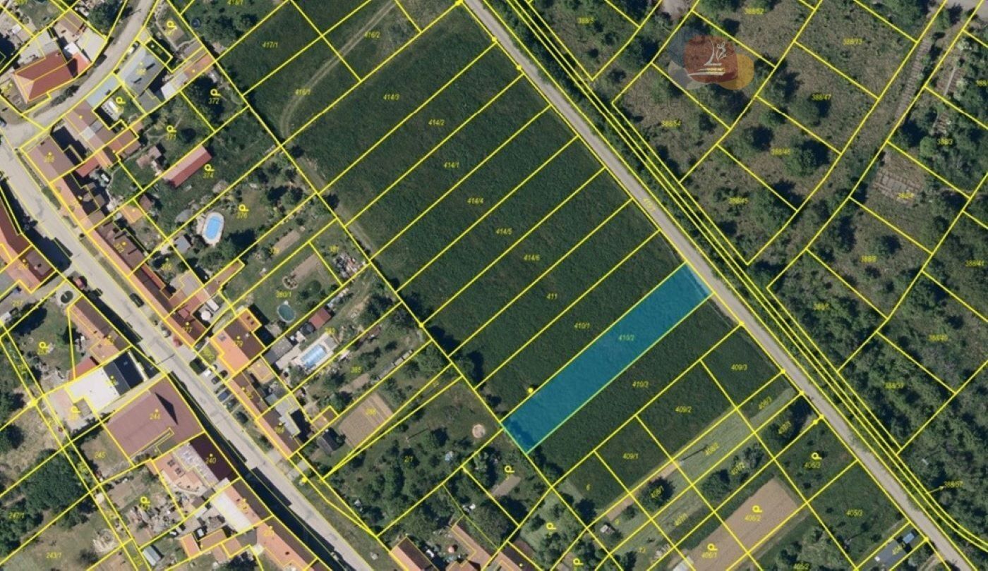 Prodej pozemku 911 m² - foto 1