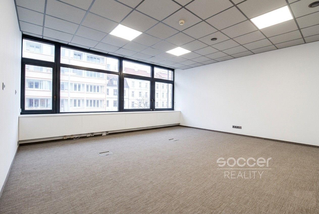 Pronájem komerčního prostoru 114 m² - foto 2
