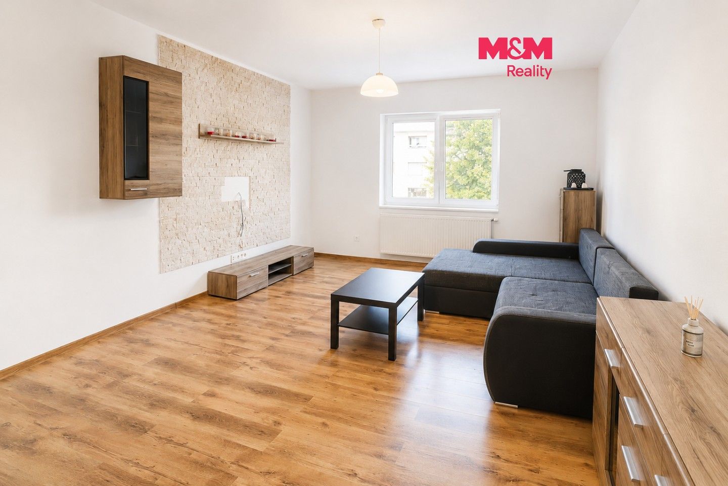 Prodej bytu 2+1 72 m² - foto 1