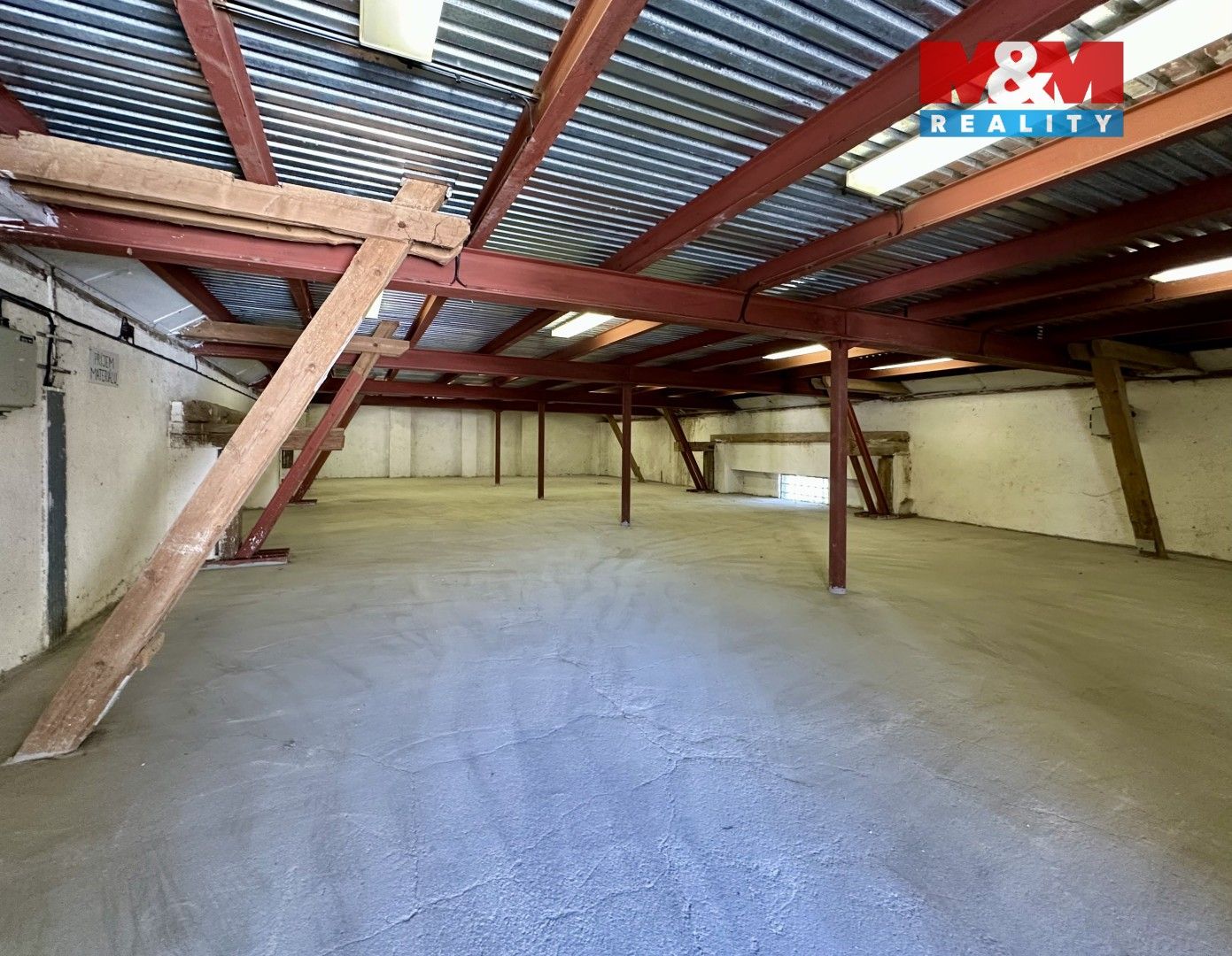 Pronájem komerčního prostoru 190 m² - foto 4