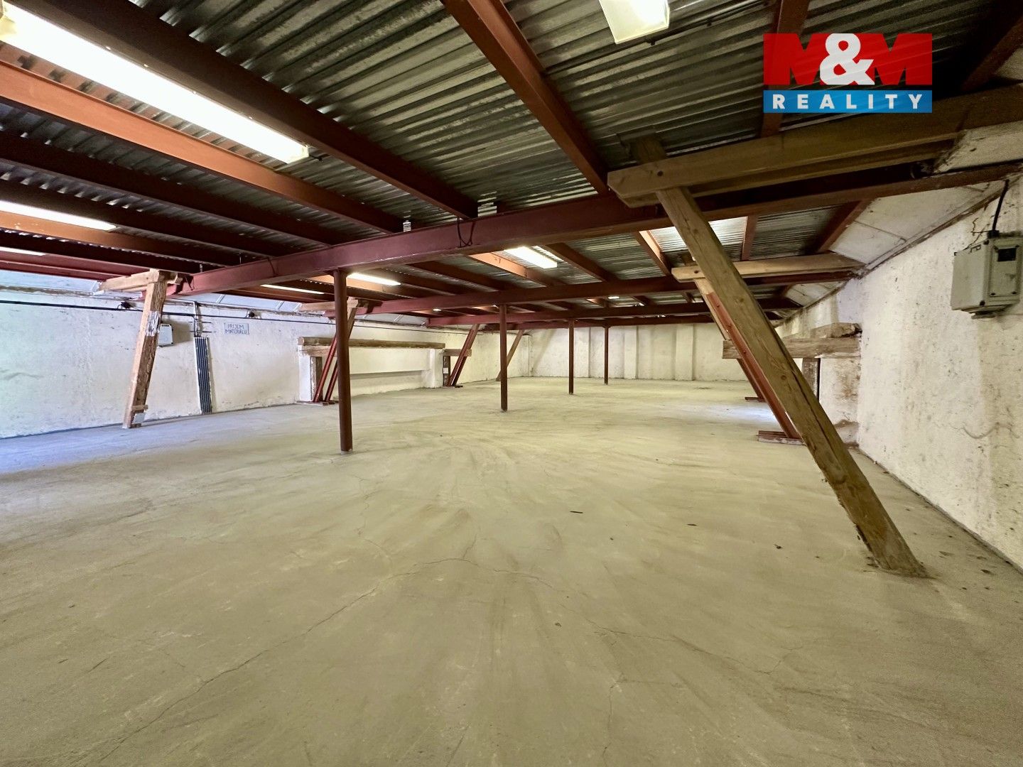 Pronájem komerčního prostoru 190 m² - foto 5