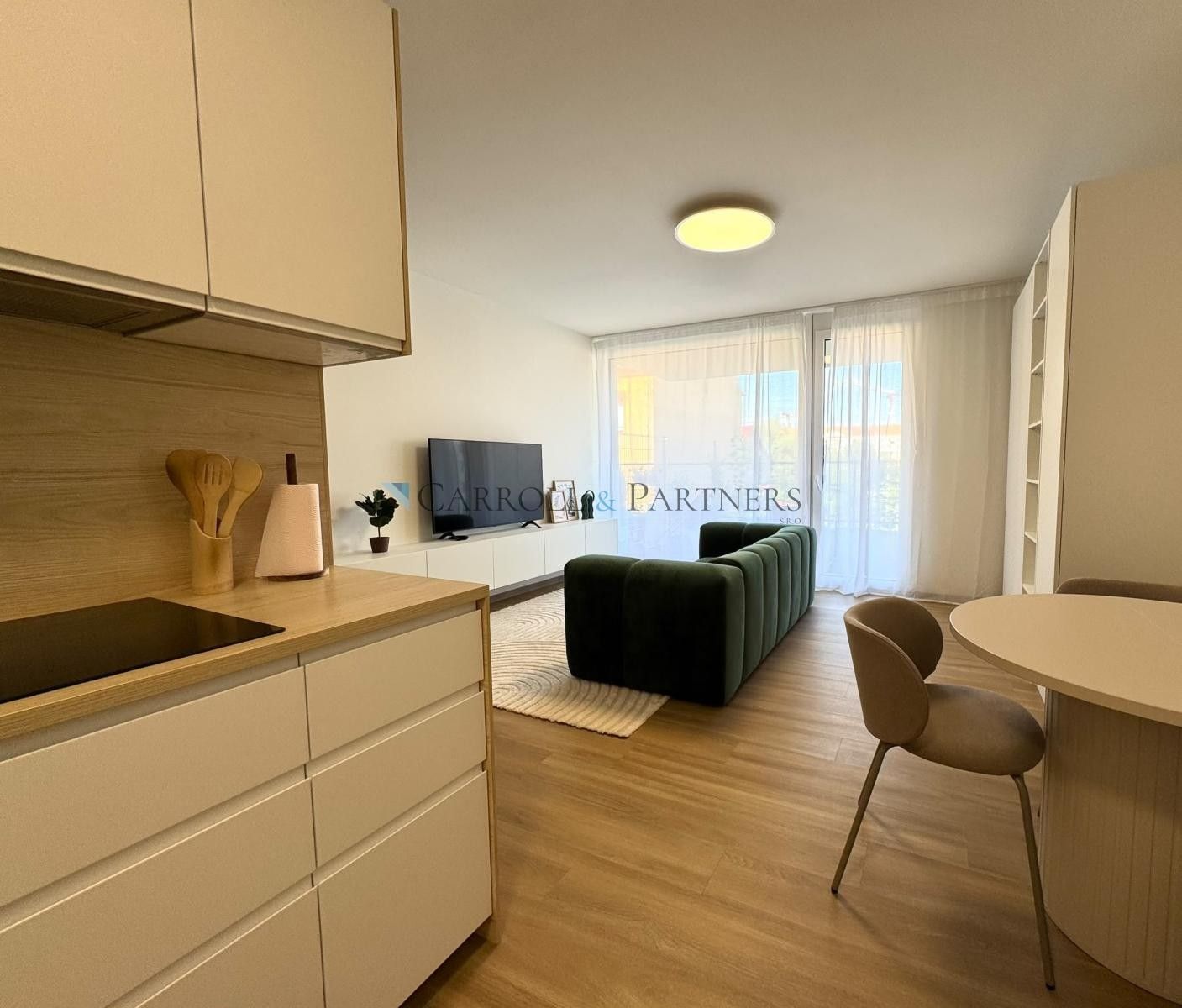 Pronájem bytu 1+kk 40 m² - foto 4