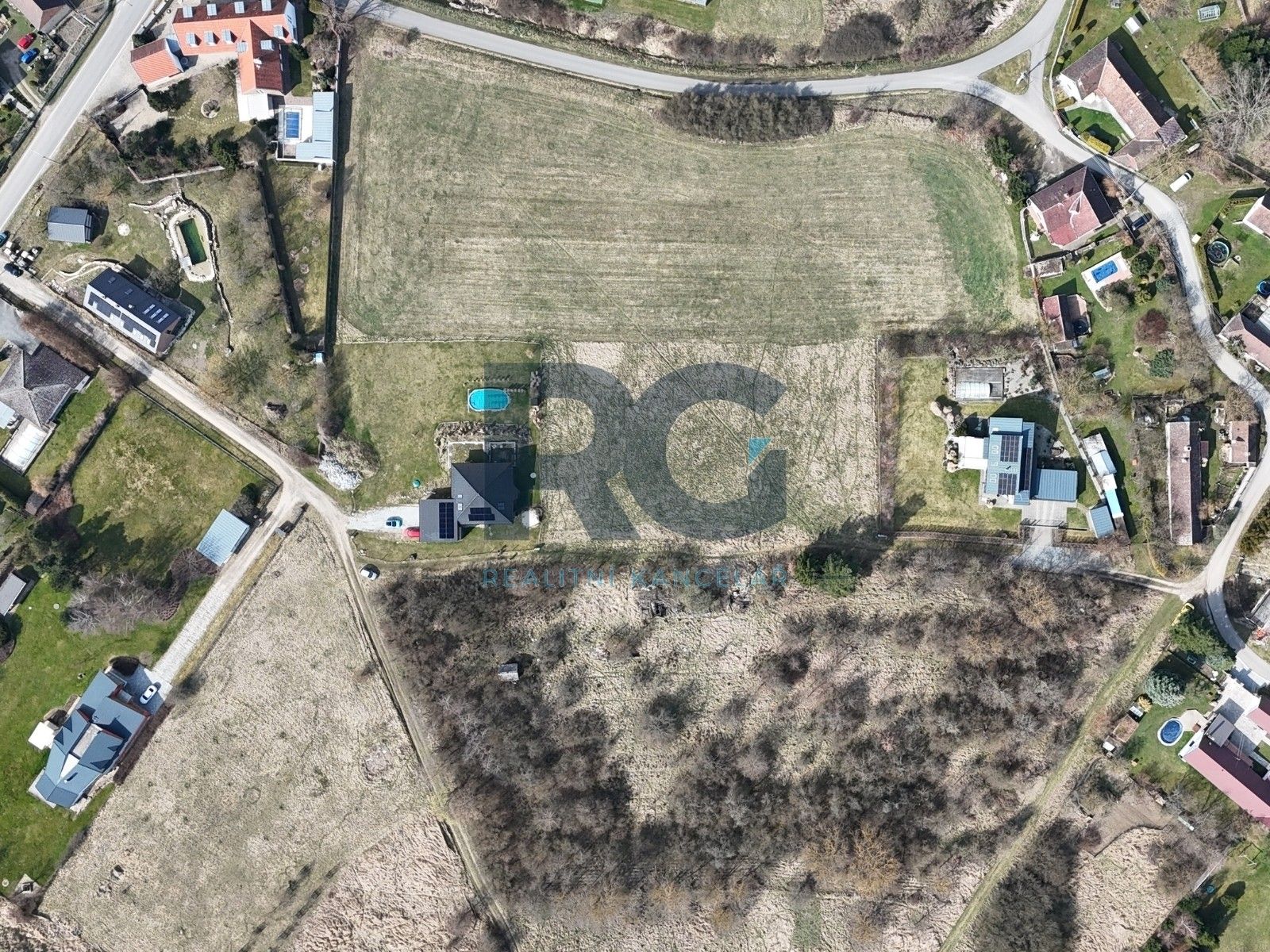 Prodej pozemku 1600 m² - foto 3