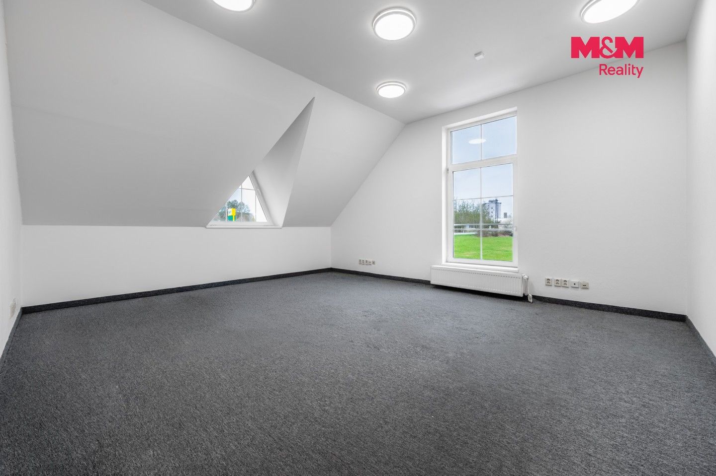 Pronájem komerčního prostoru 28 m² - foto 2