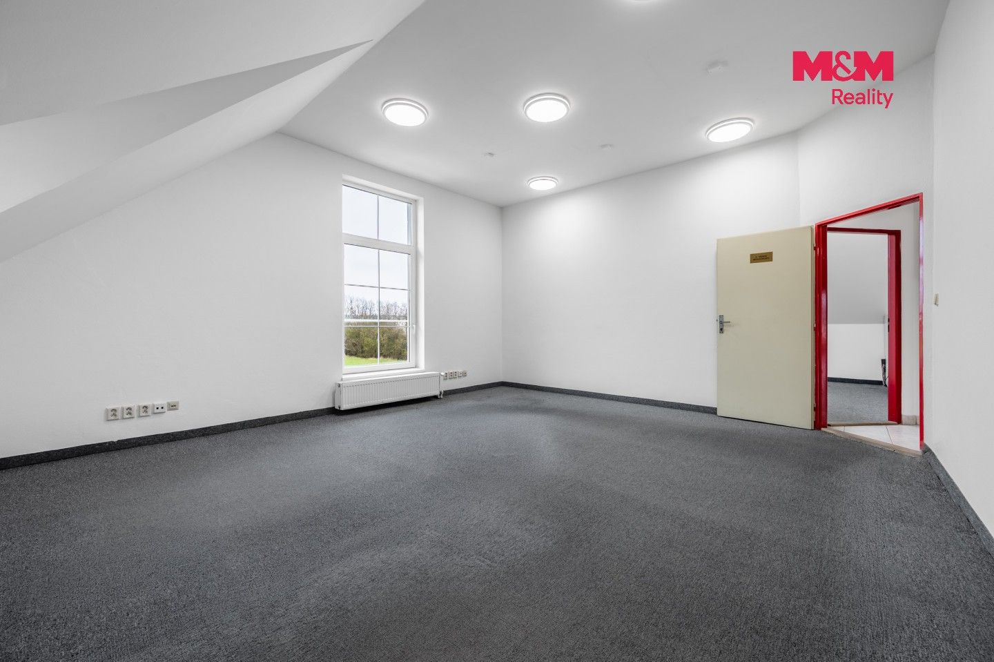Pronájem komerčního prostoru 28 m² - foto 3