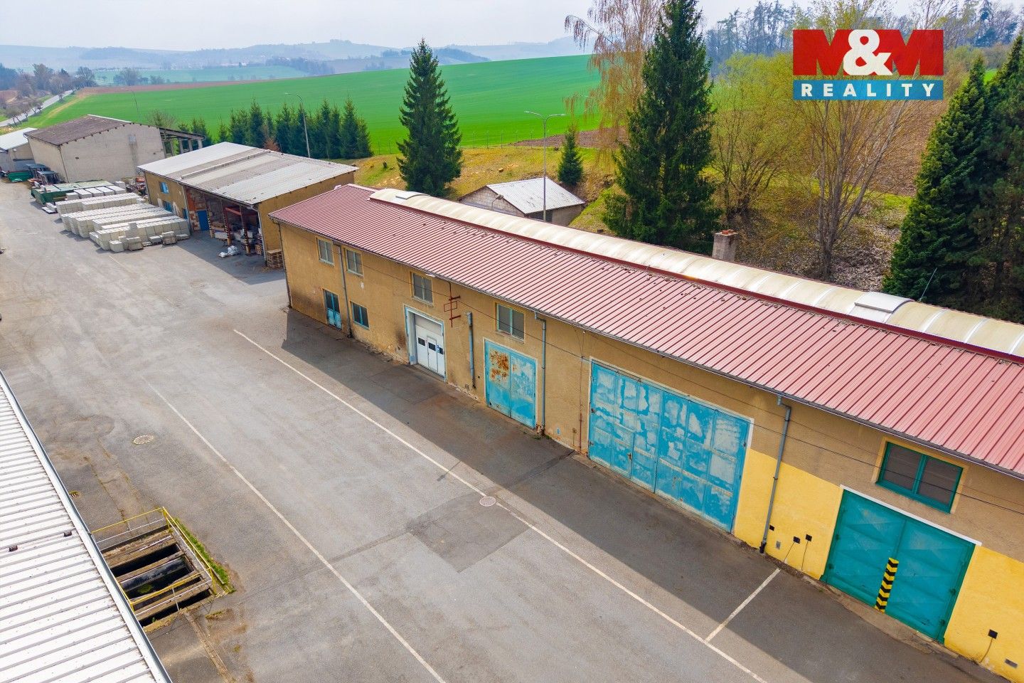 Pronájem komerčního prostoru 770 m² - foto 2