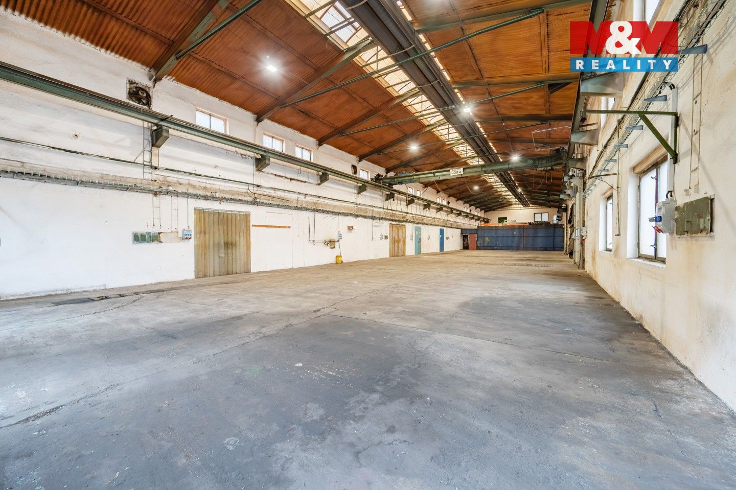 Pronájem komerčního prostoru 770 m² - foto 8