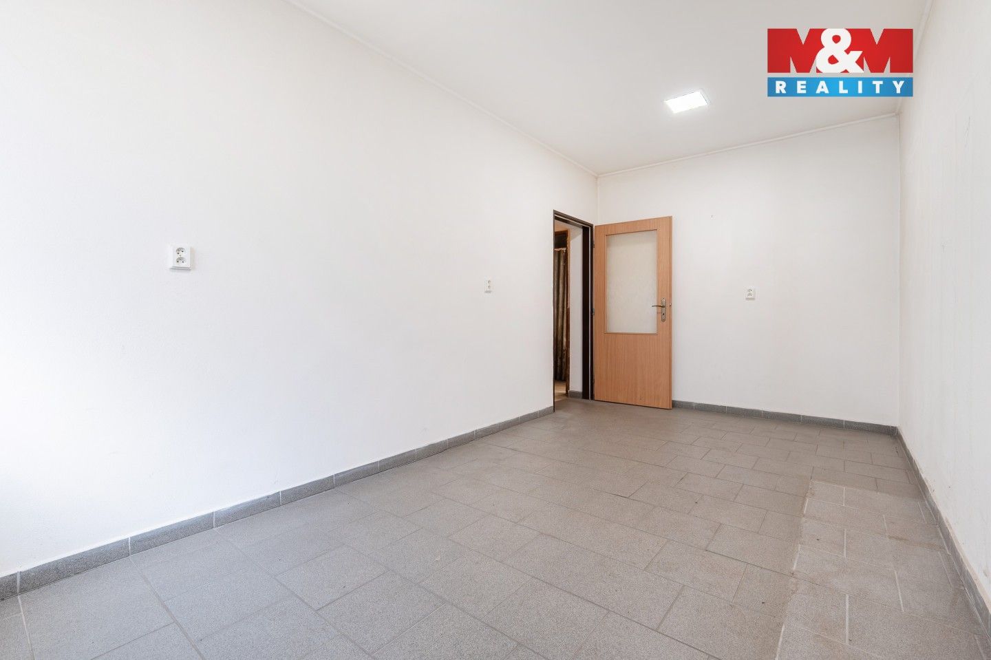Pronájem komerčního prostoru 770 m² - foto 21