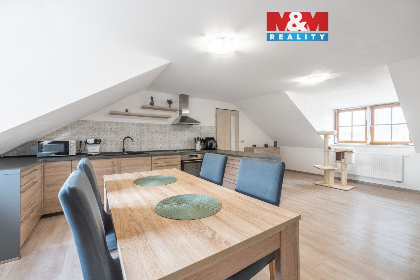 Prodej domu 240 m² - foto 1