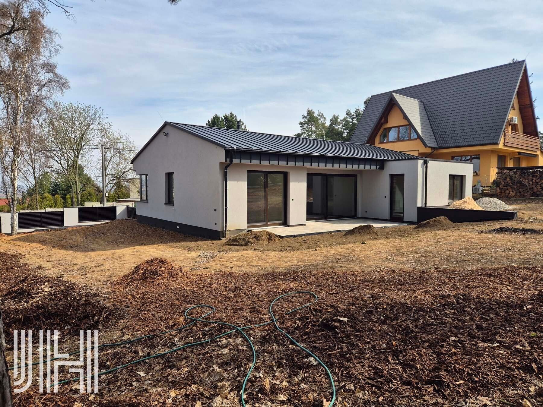 Pronájem domu 165 m² - foto 1