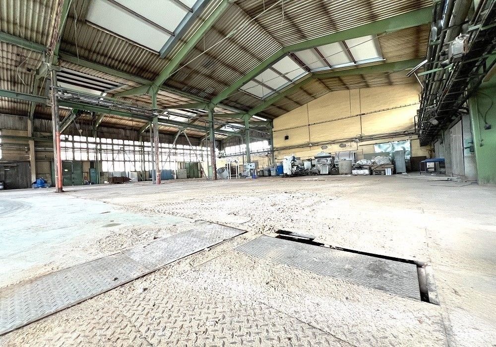 Pronájem komerčního prostoru 1620 m² - foto 2