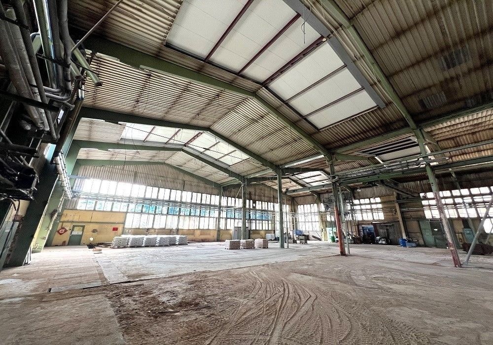 Pronájem komerčního prostoru 1620 m² - foto 18