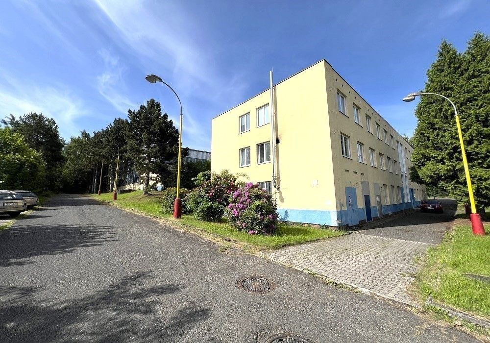 Pronájem komerčního prostoru 1620 m² - foto 25