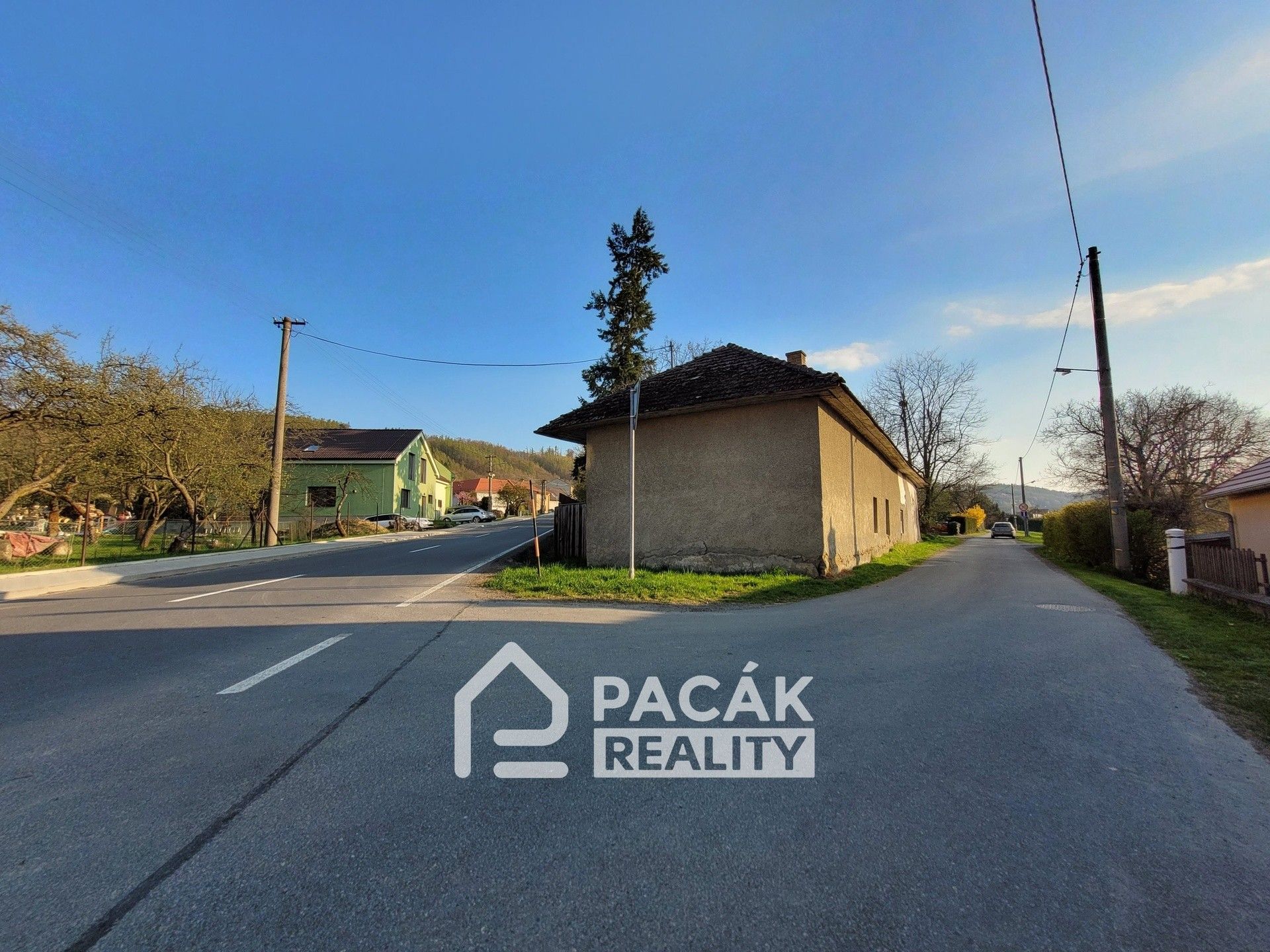 Prodej pozemku 1056 m² - foto 2