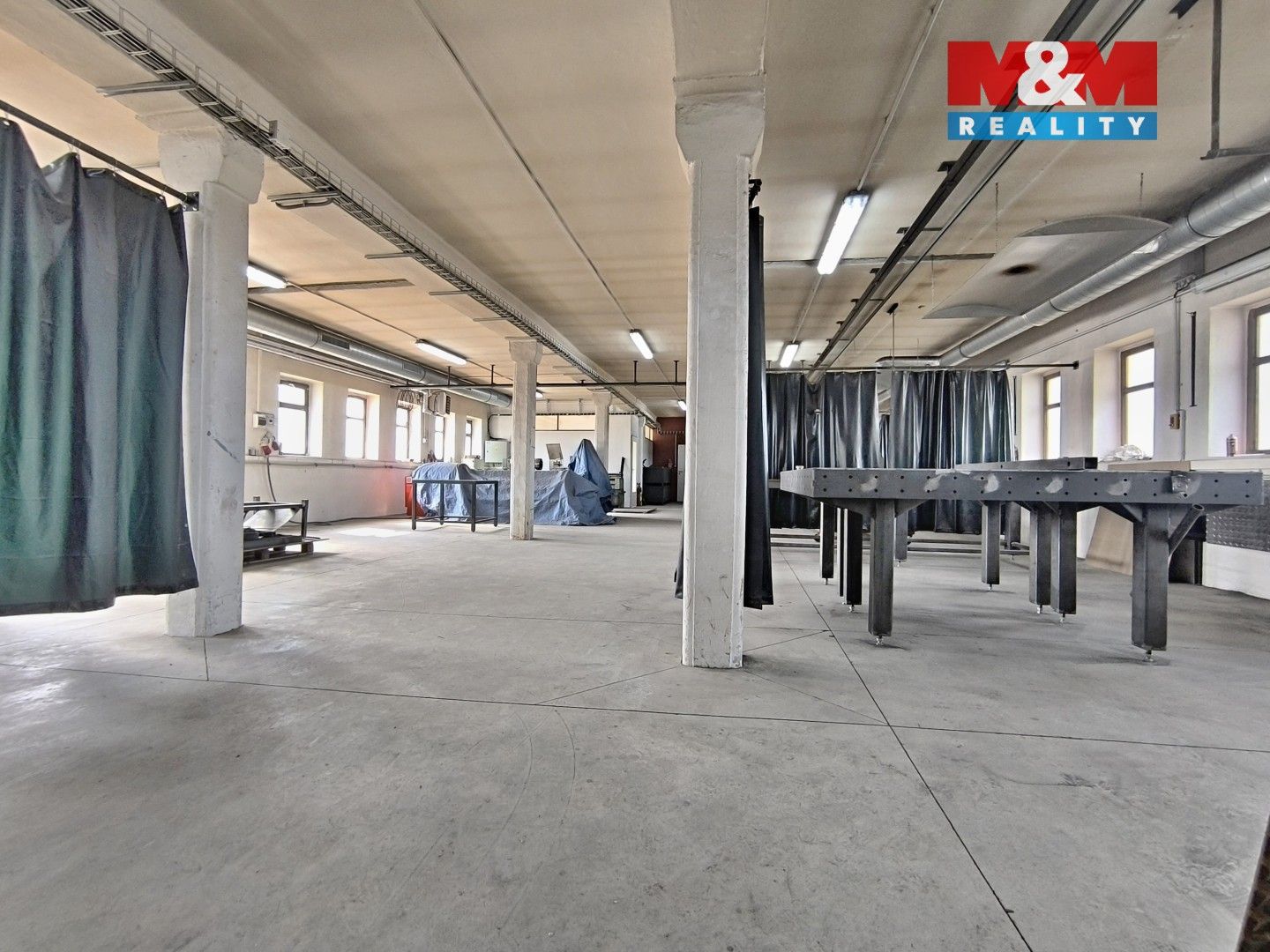 Prodej komerčního prostoru 1393 m² - foto 3