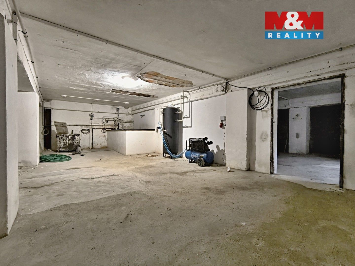 Prodej komerčního prostoru 1393 m² - foto 5