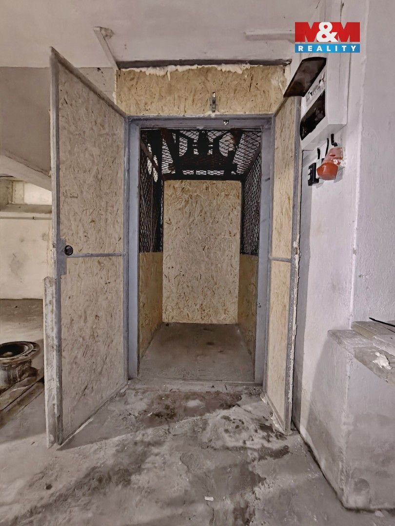 Prodej komerčního prostoru 1393 m² - foto 9