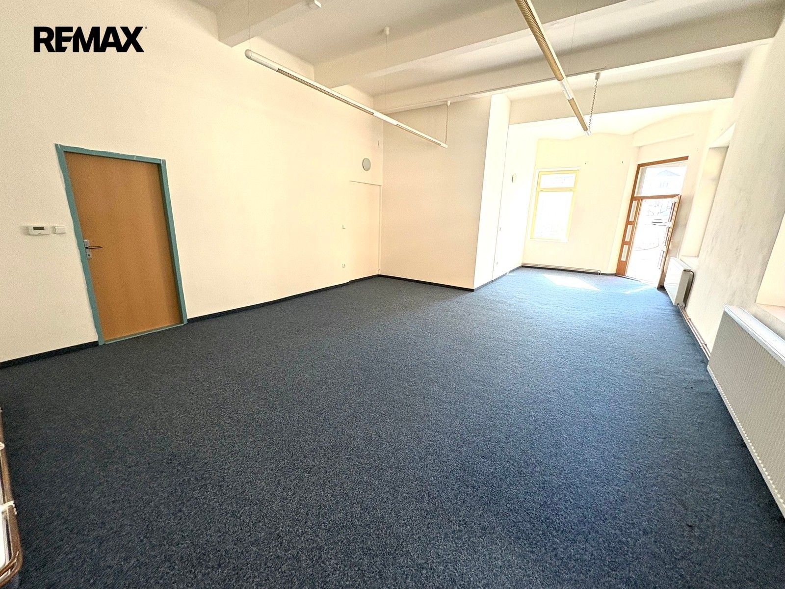Pronájem komerčního prostoru 54 m² - foto 2