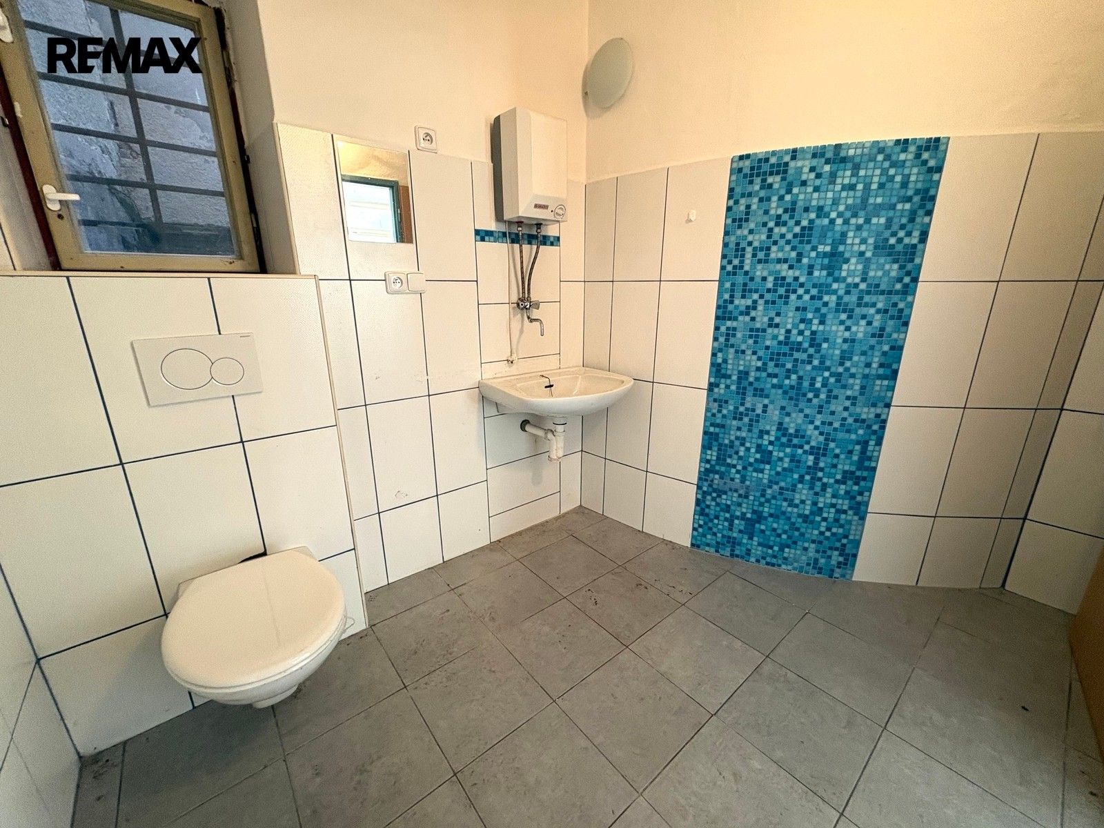 Pronájem komerčního prostoru 54 m² - foto 10