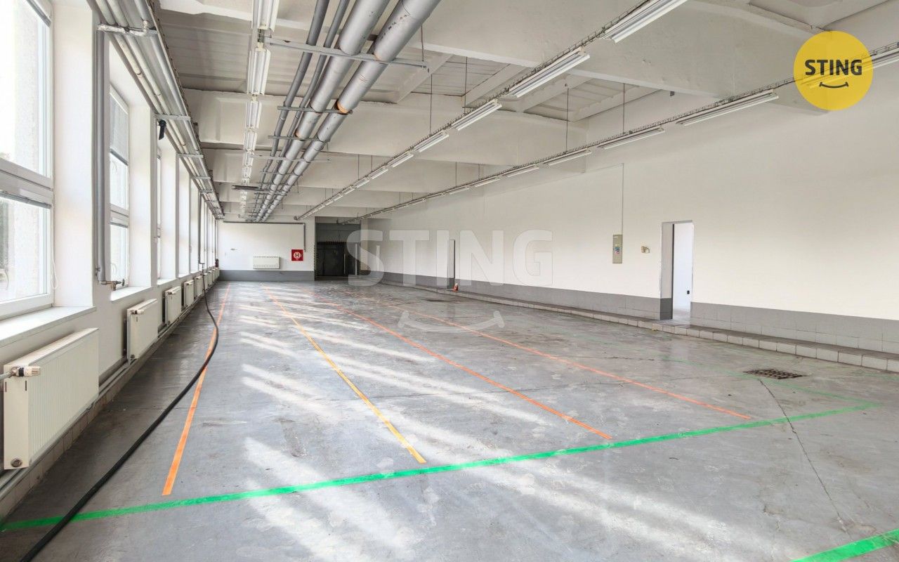 Pronájem komerčního prostoru 600 m² - foto 1