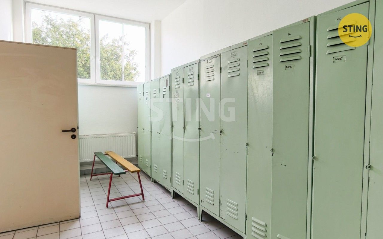 Pronájem komerčního prostoru 600 m² - foto 21