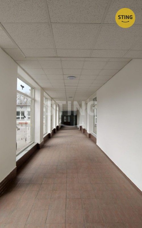 Pronájem komerčního prostoru 600 m² - foto 19