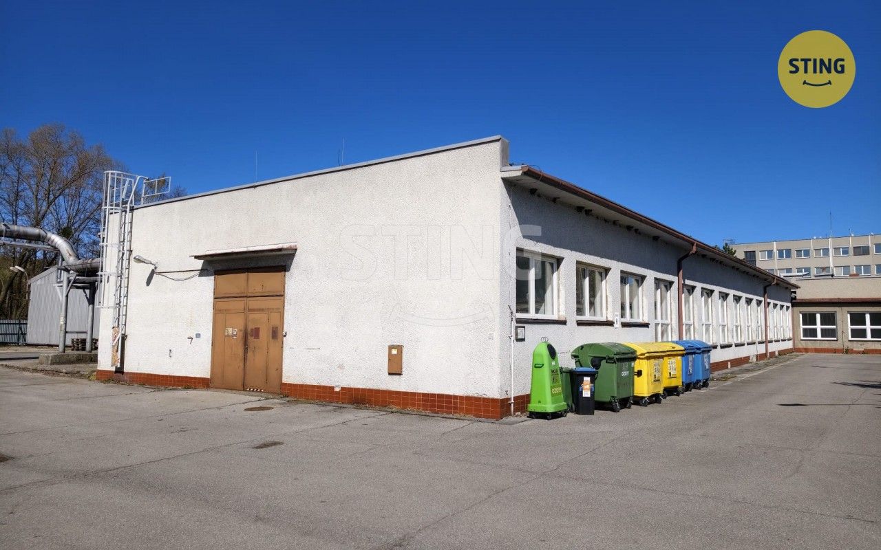 Pronájem komerčního prostoru 600 m² - foto 22