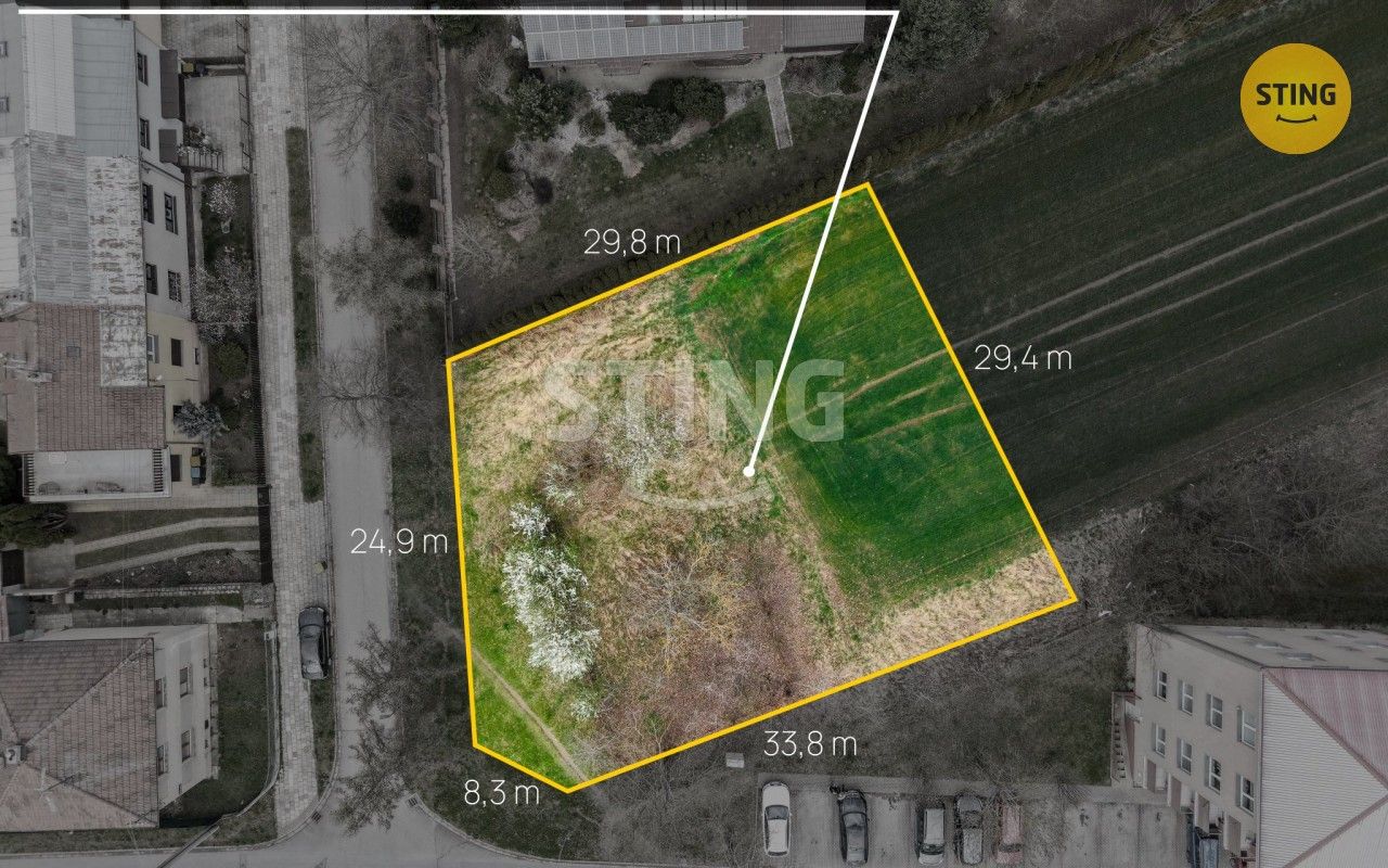 Prodej pozemku 1000 m² - foto 1
