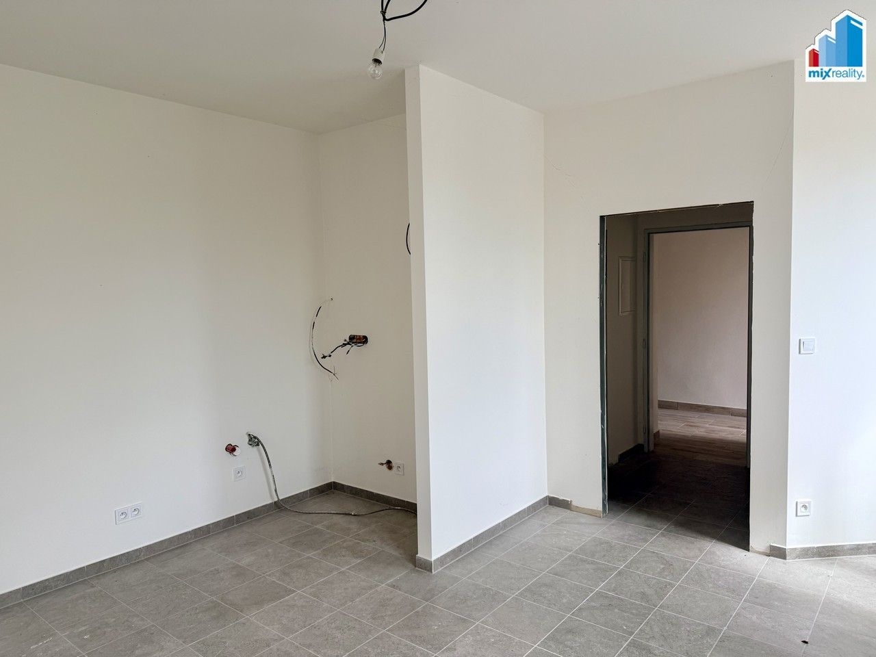Prodej komerčního prostoru 397 m² - foto 5
