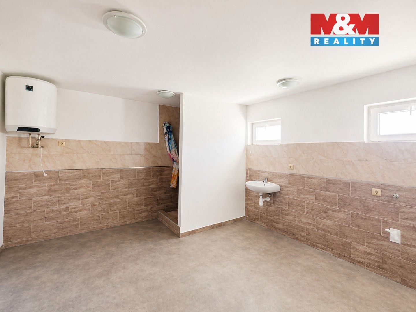 Pronájem komerčního prostoru 1219 m² - foto 5