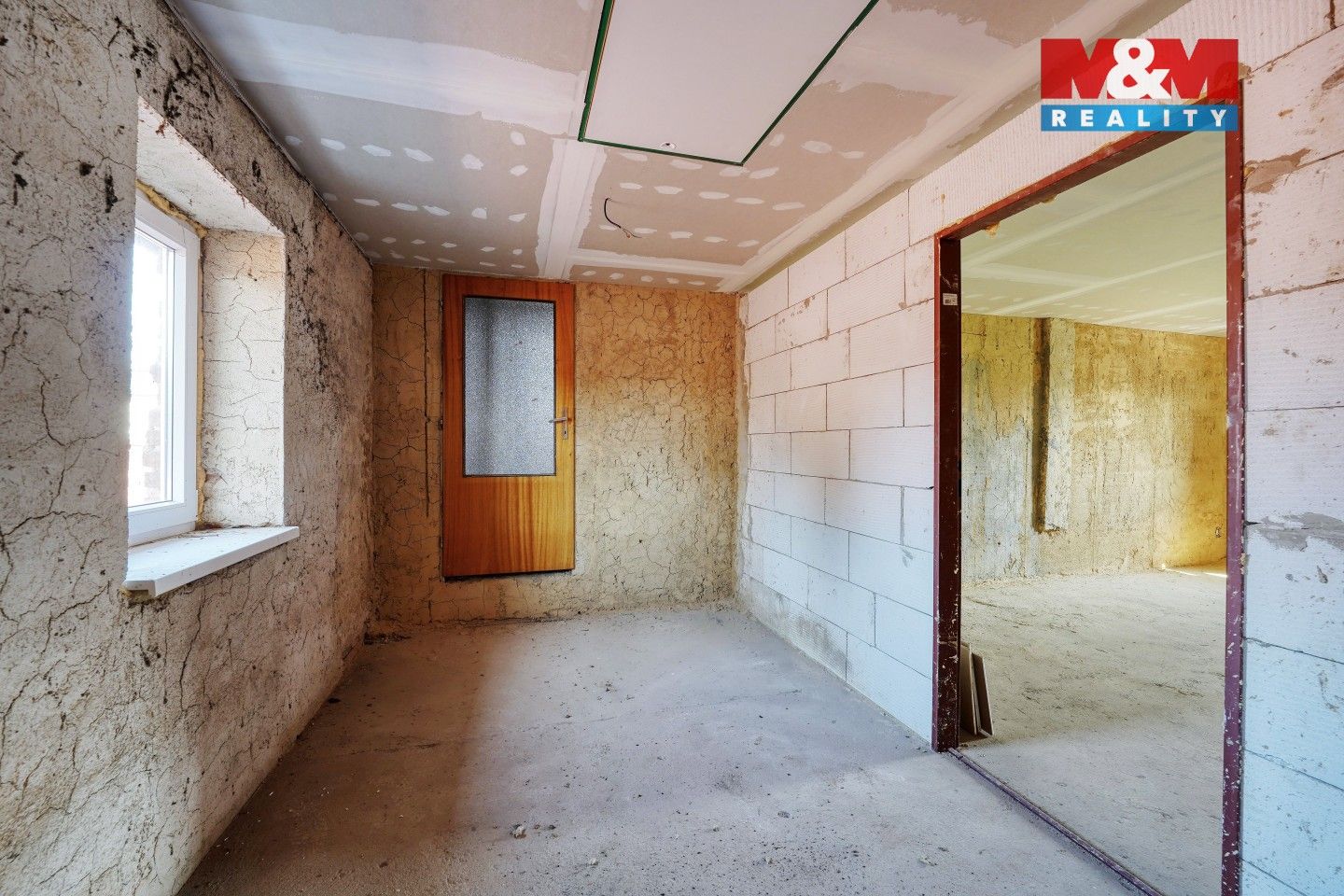 Prodej nemovitosti 200 m² - foto 14