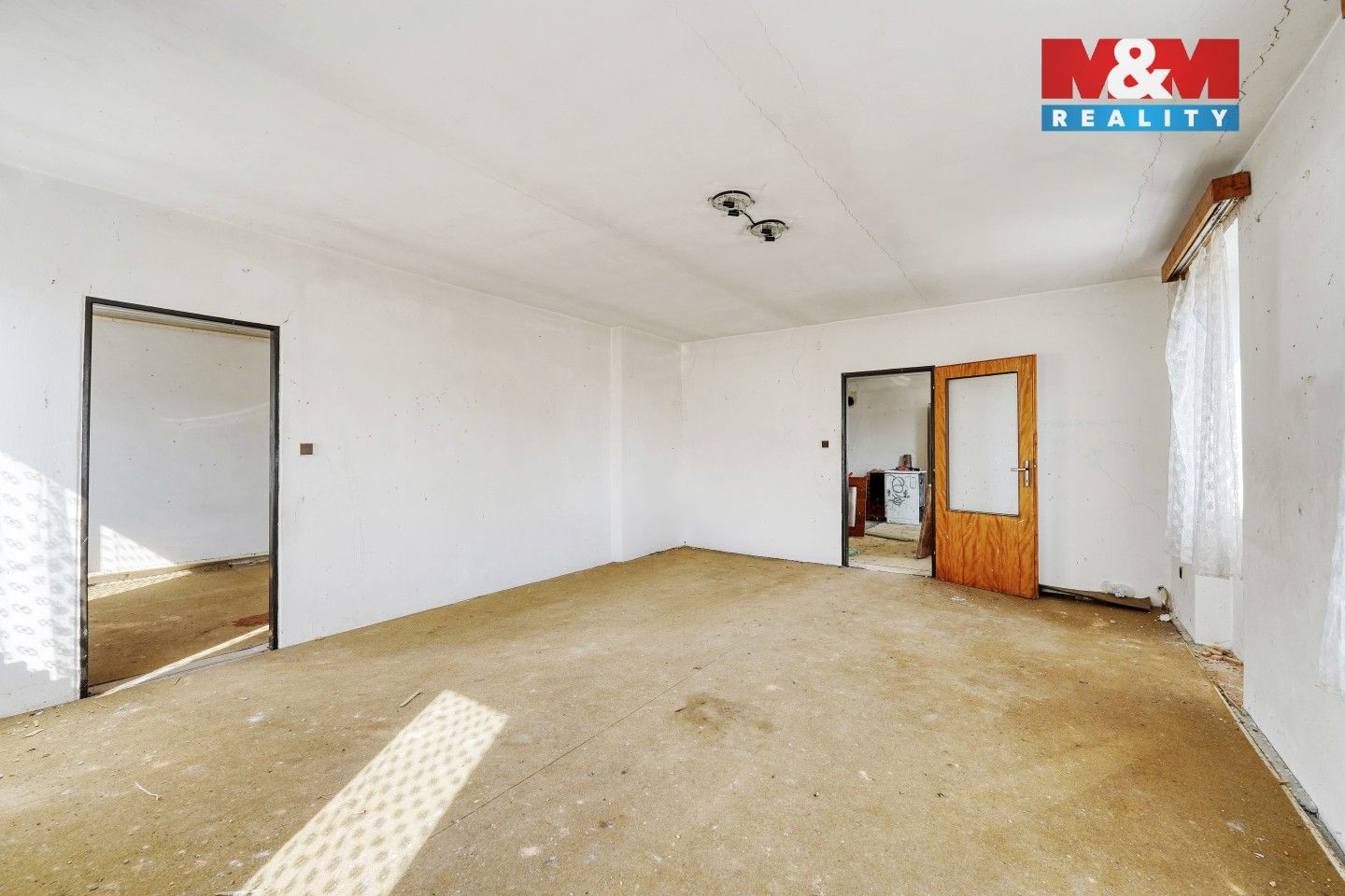 Prodej nemovitosti 200 m² - foto 34