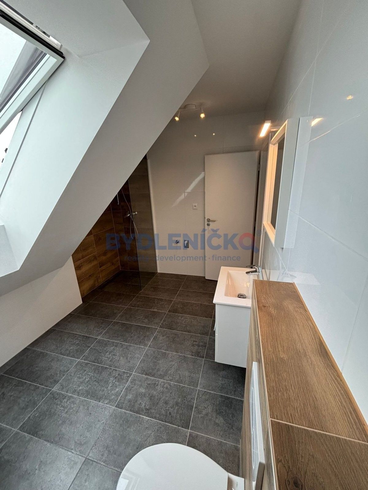 Prodej bytu 2+kk 60 m² - foto 9