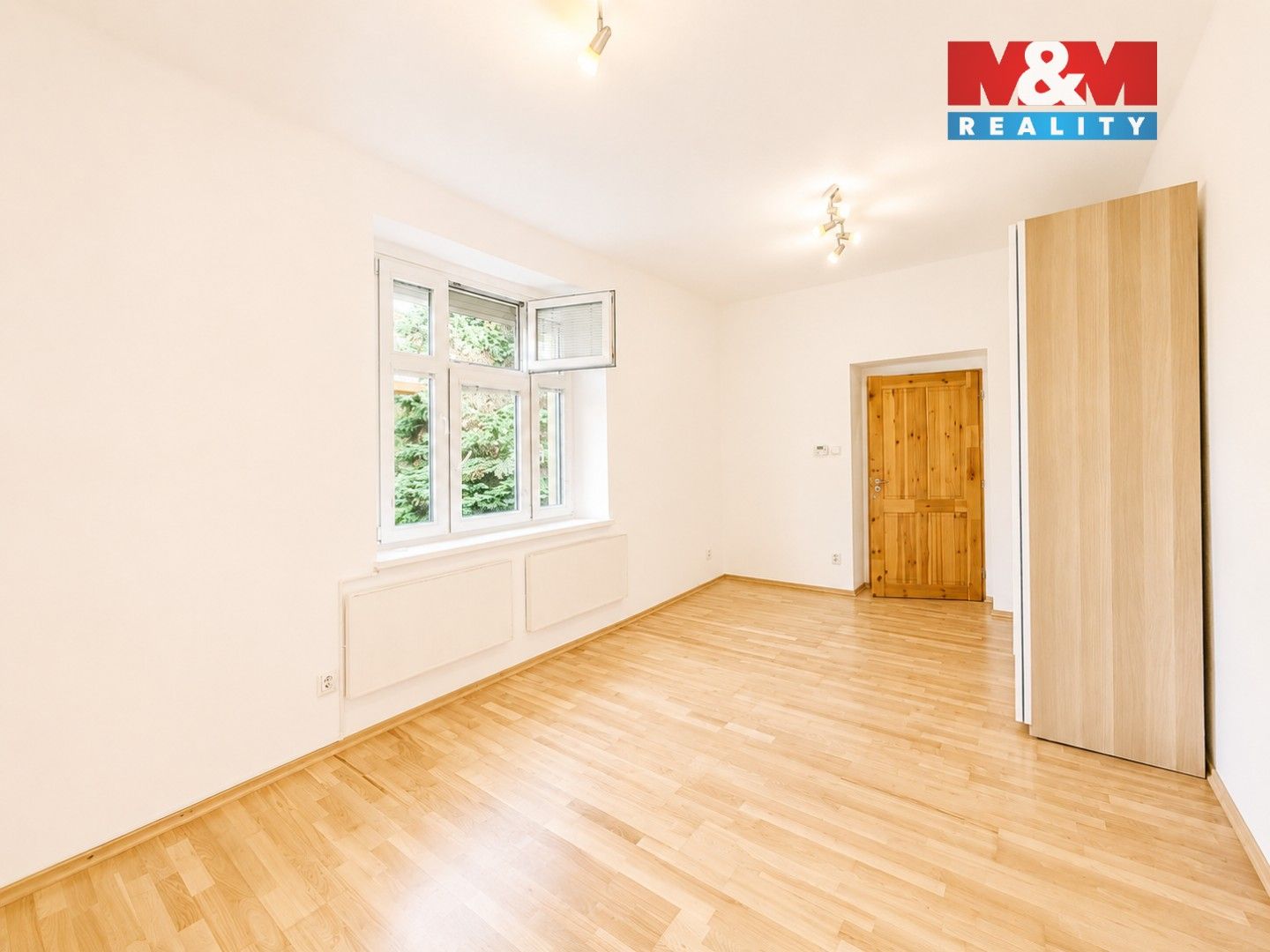Prodej bytu 2+1 58 m² - foto 2