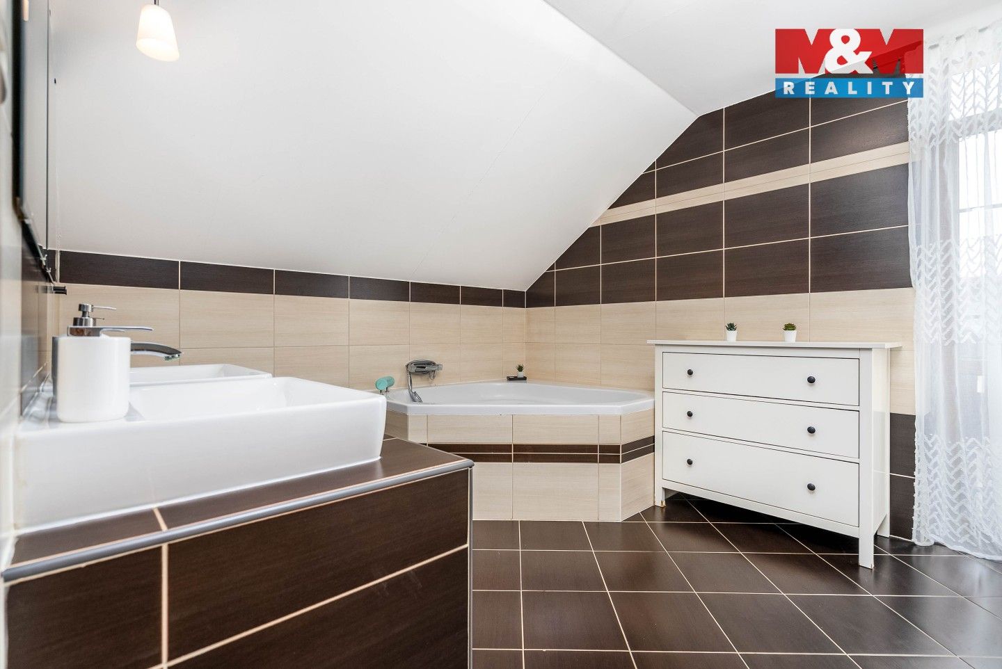 Prodej domu 187 m² - foto 14