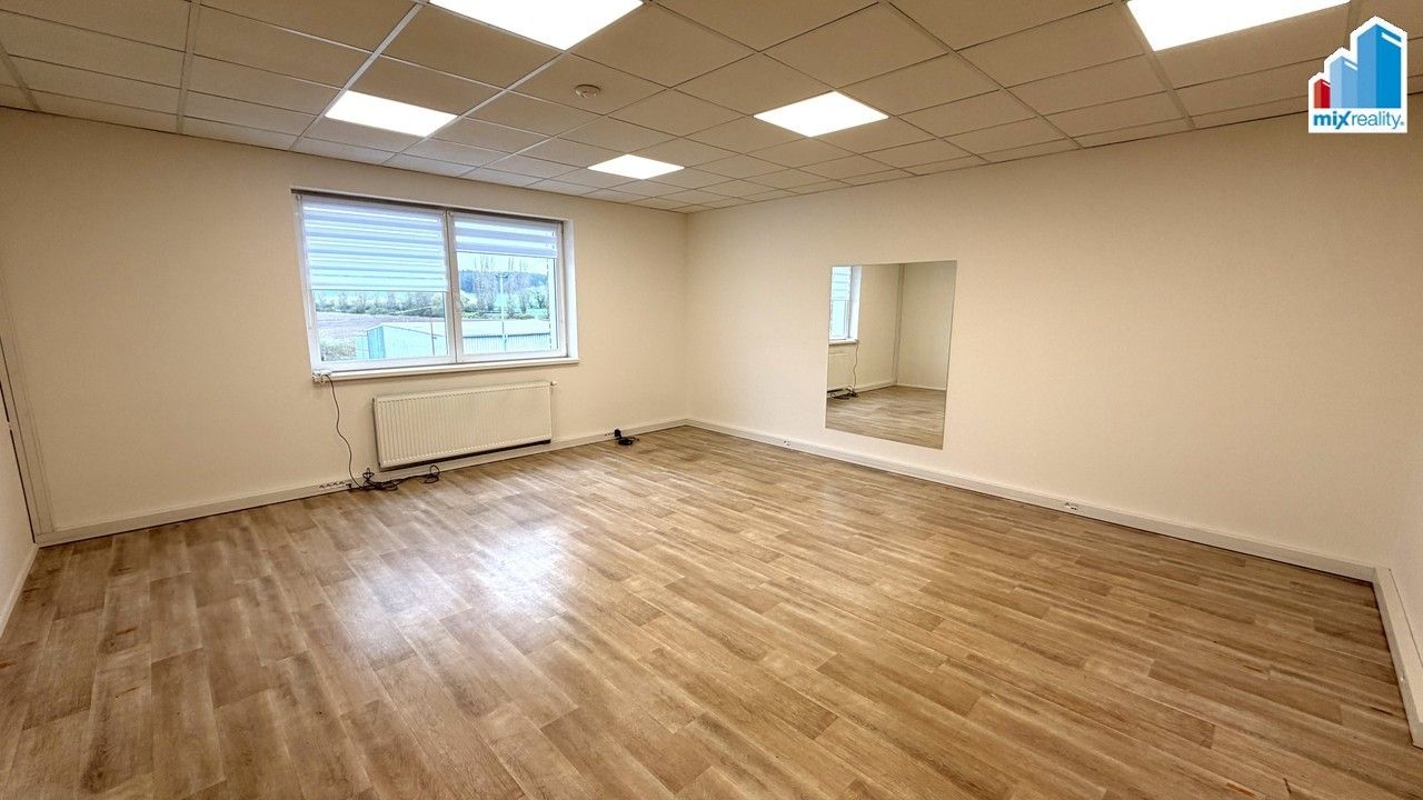 Pronájem komerčního prostoru 28 m² - foto 3