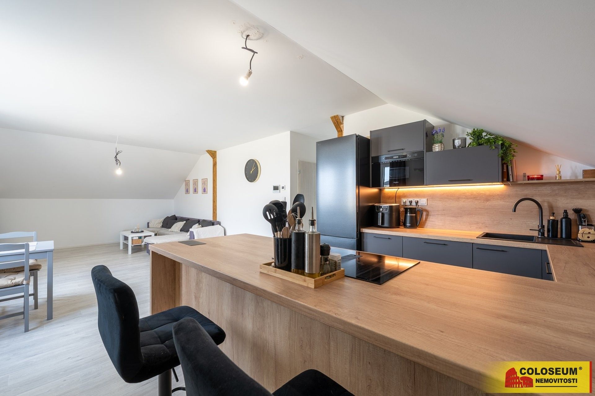 Prodej bytu 3+kk 107 m² - foto 1