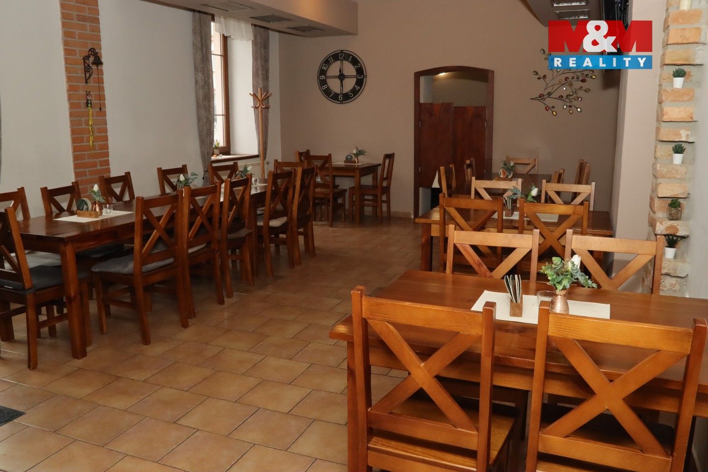 Pronájem komerčního prostoru 220 m² - foto 12