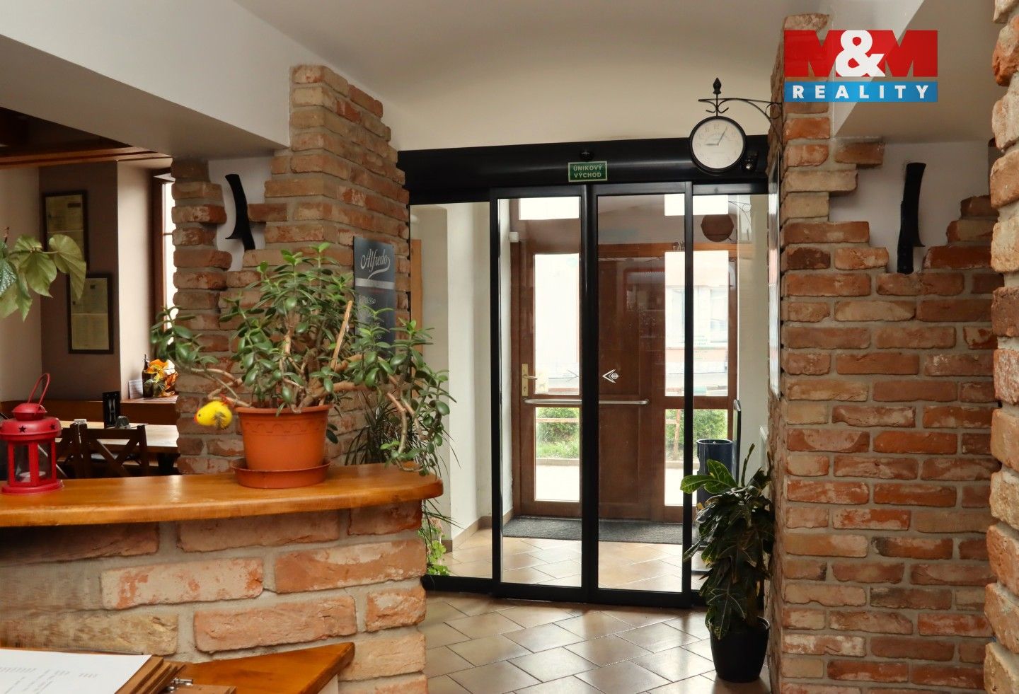 Pronájem komerčního prostoru 220 m² - foto 11