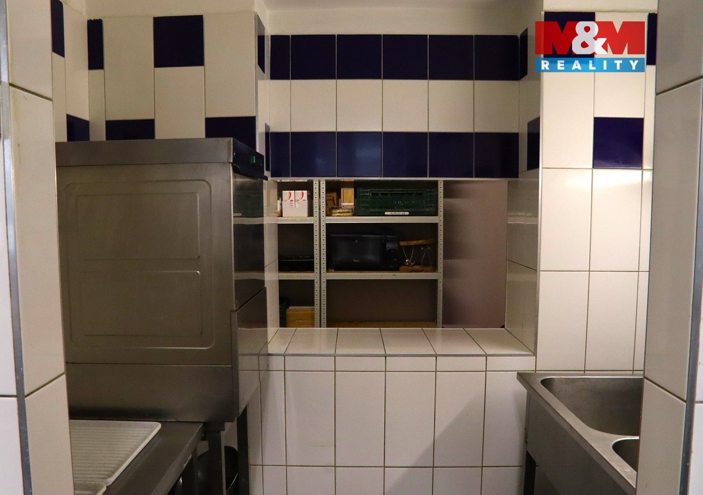 Pronájem komerčního prostoru 220 m² - foto 18