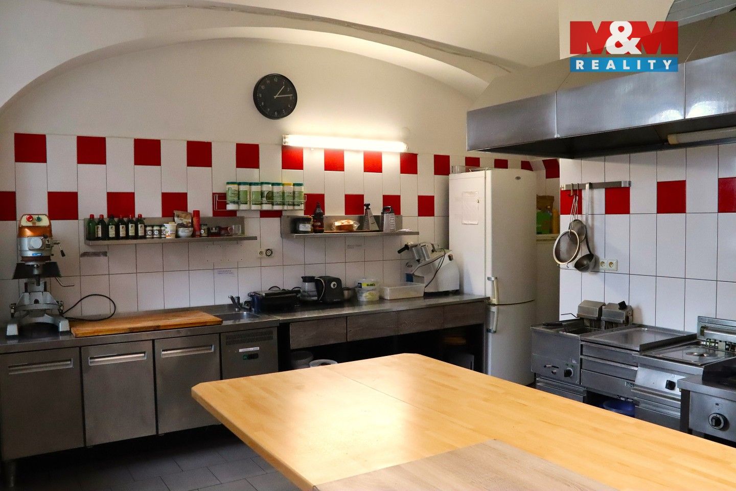 Pronájem komerčního prostoru 220 m² - foto 17